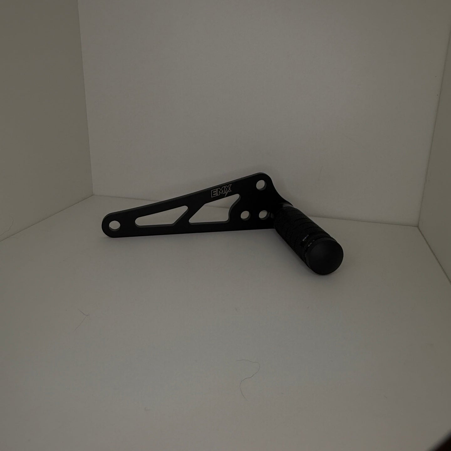 Talaria XXX Shift Lock